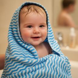 Soft Blue Zigzag Pattern Baby Bath Towel – Blue Kaibee (photo 2 of 4) – KaiBee