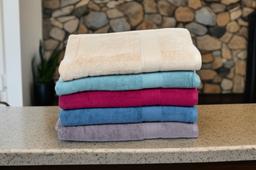 Cream Cotton Bath Towel – Kaibee (photo 3 of 4) – KaiBee