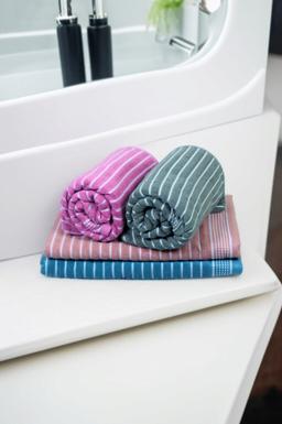 Striped Pink Cotton Bath Towel – Kaibee (photo 2 of 4) – KaiBee