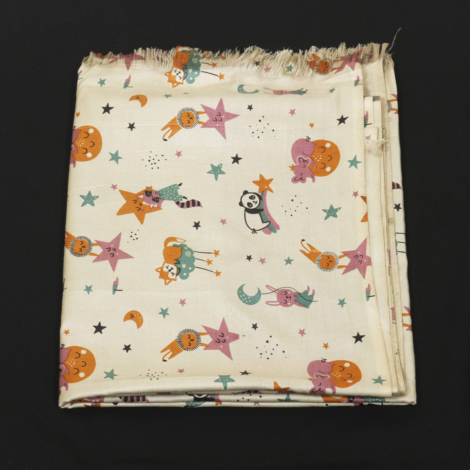 Printed Cotton Shawl With Panda – White Kaibee (photo 2 of 2) – KaiBee