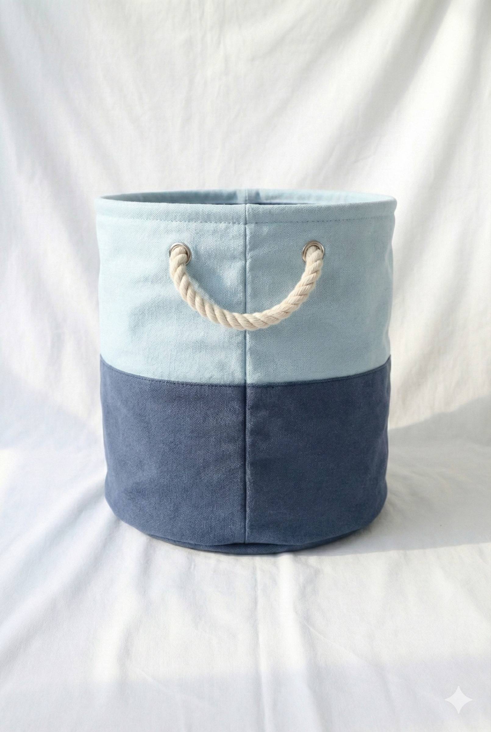 Dinosaur Print Fabric Laundry Bag with Rope Handles – blue Kaibee (photo 2 of 3) – KaiBee